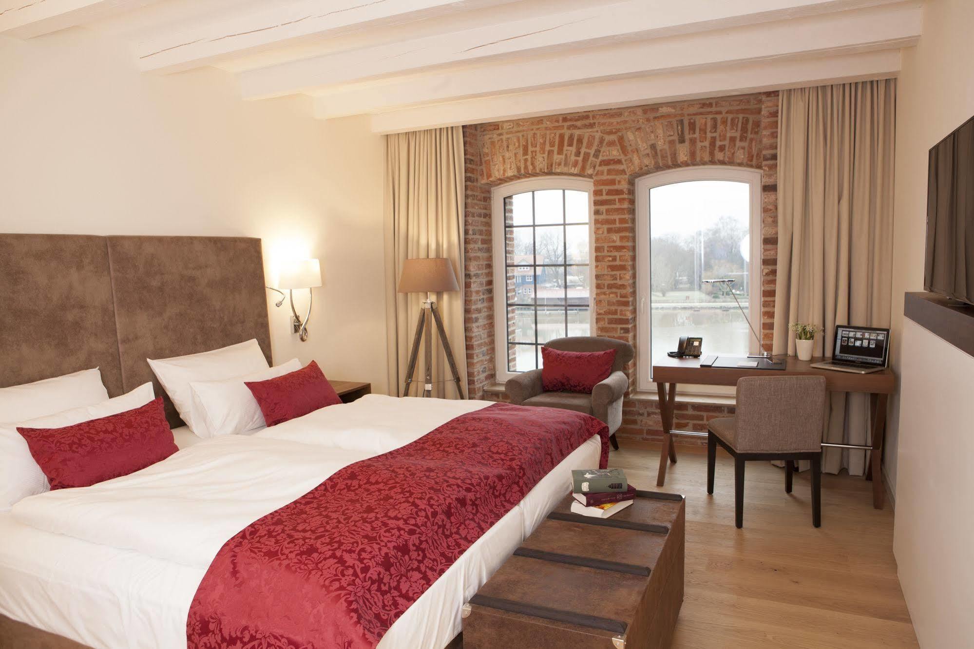 Hotel Hafenspeicher Leer Zewnętrze zdjęcie